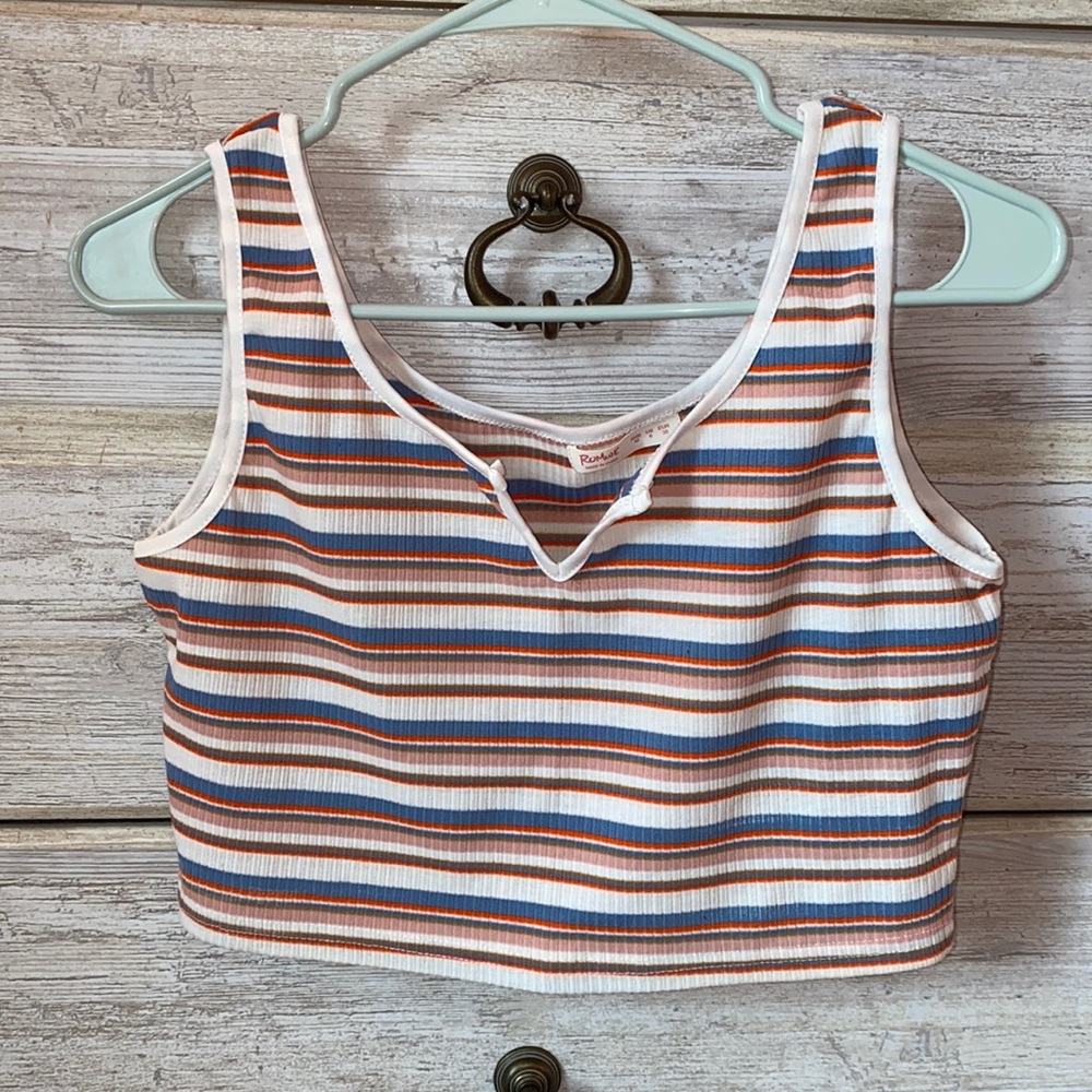 Romwe Cropped Tank Top